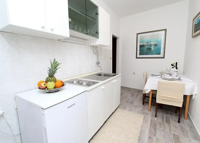 Old Town Manosa Split