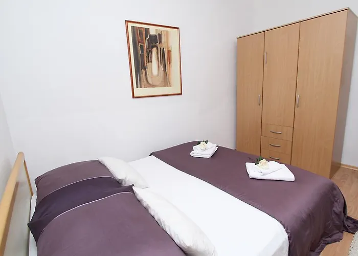 Old Town Manosa Split