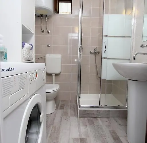 Old Town Manosa Split